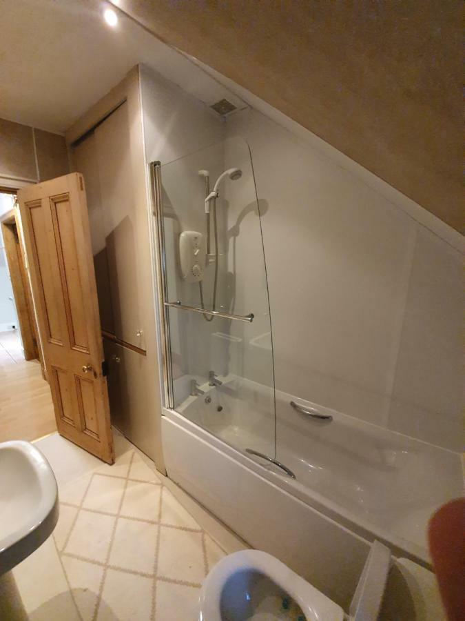 Kenneth Street Aparthotel Inverness Esterno foto
